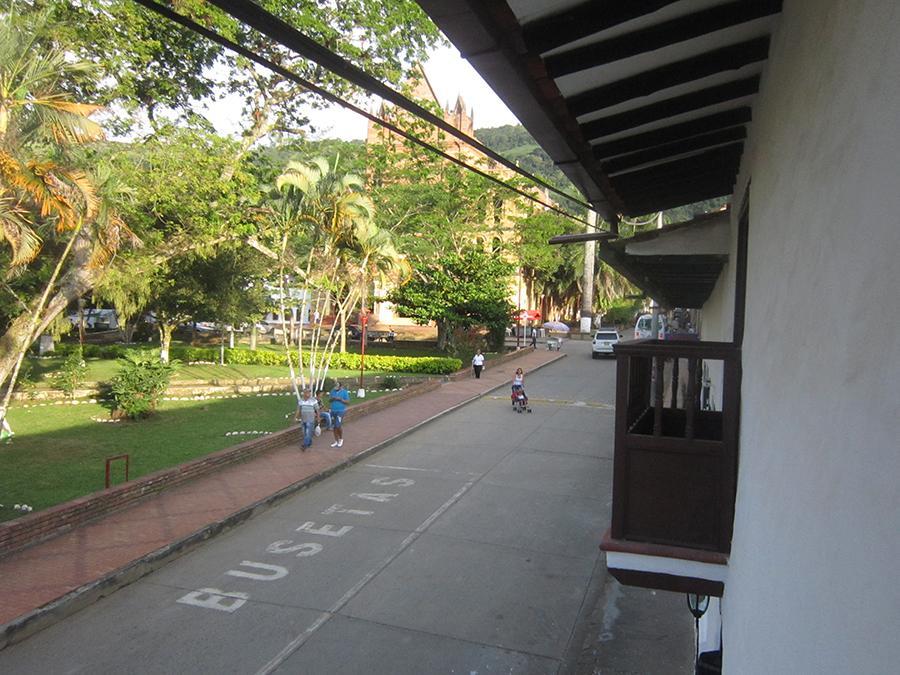 Hotel Central Graciela Valle de San Jose ภายนอก รูปภาพ